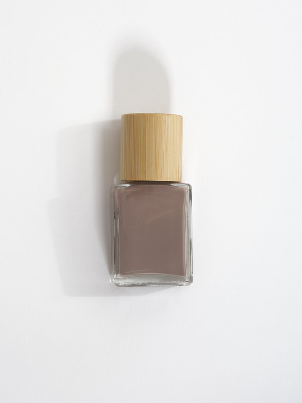 Licia Florio Copy of nagellak CLAY