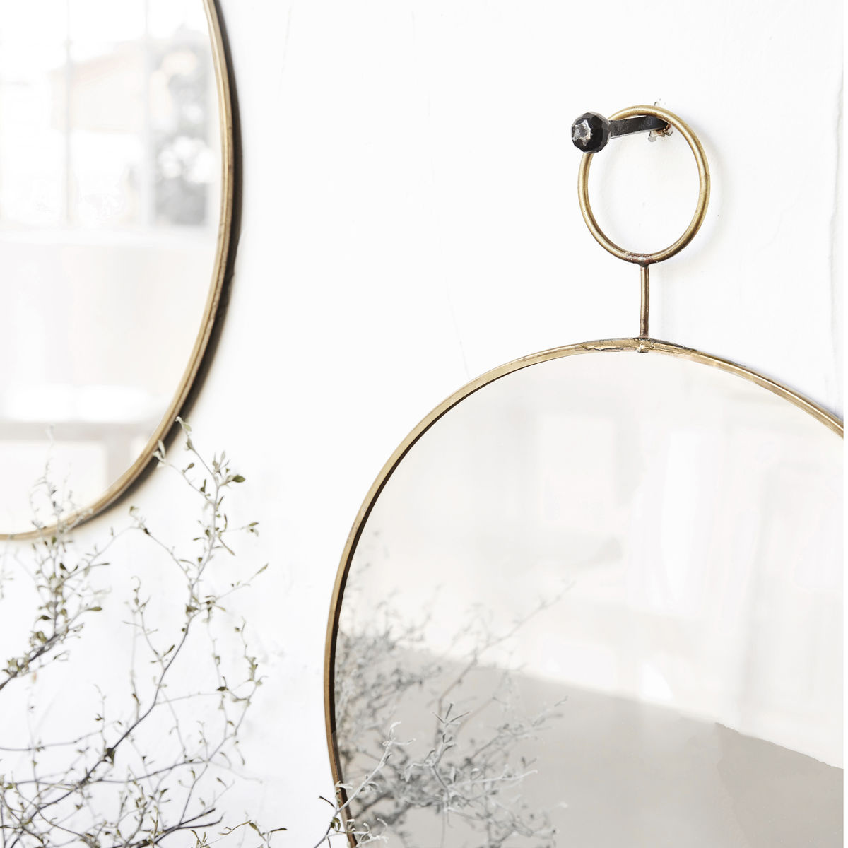House Doctor mirror 'The Loop' - brass
