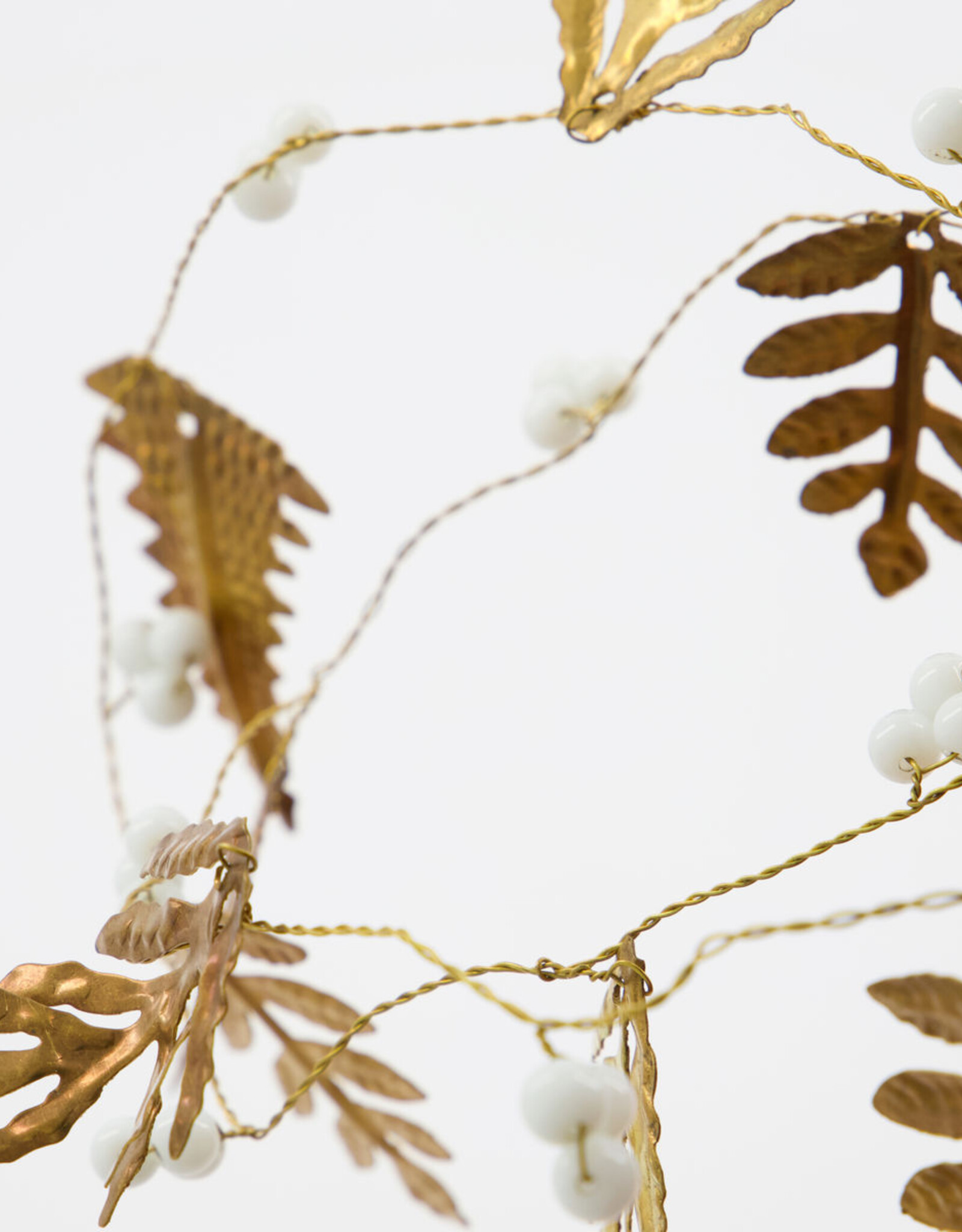 House Doctor slinger 'Garland leaves' 150cm - brass