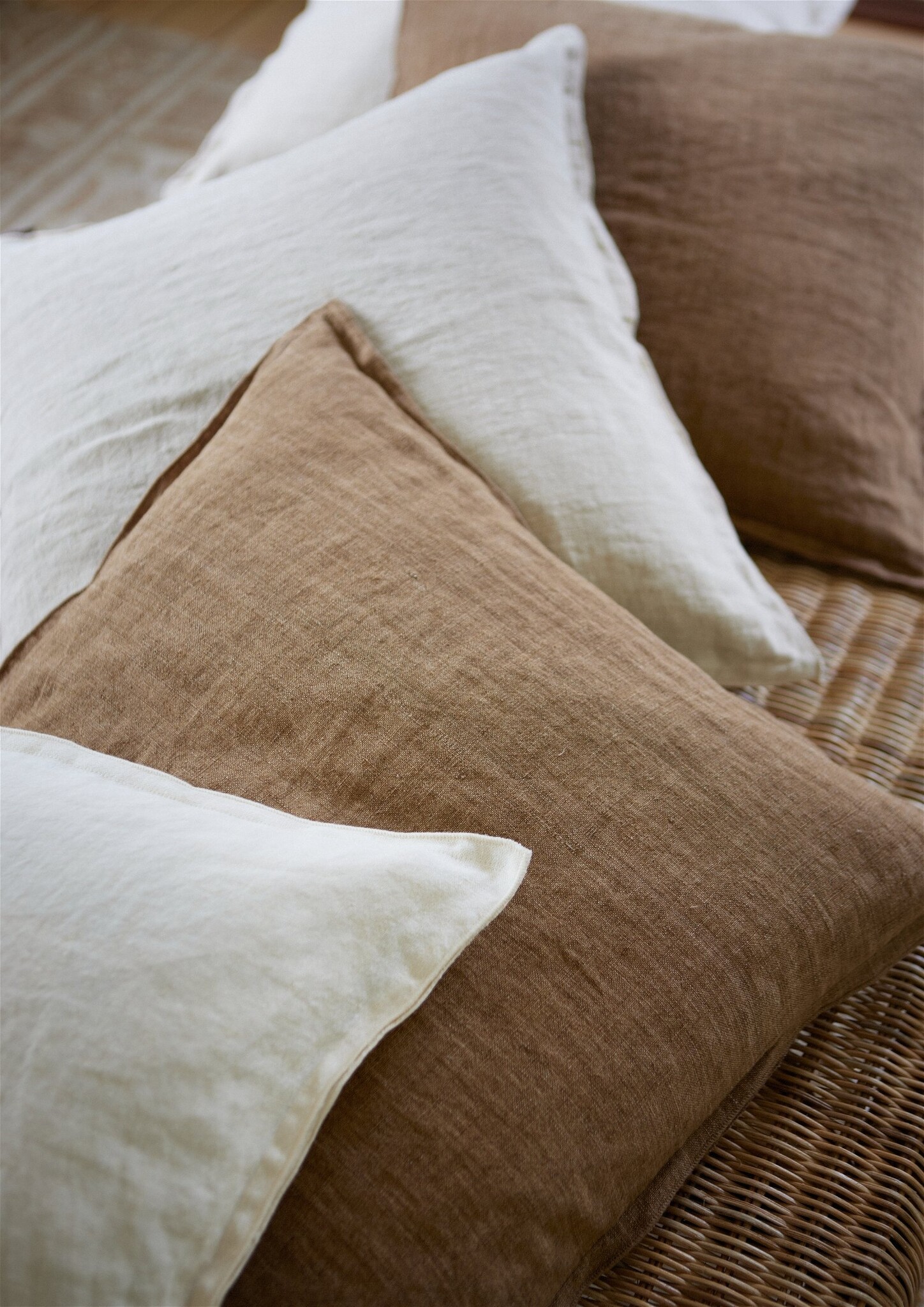 Bungalow pillow case linen - 50 x 50 cm