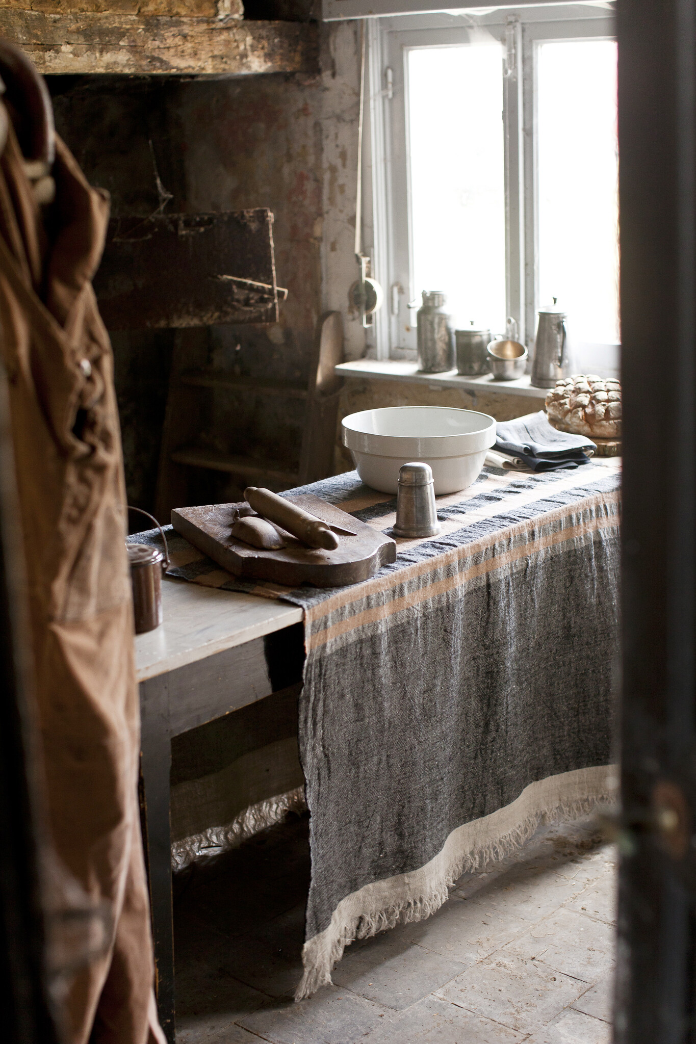 Libeco  plaid / tablecloth 'Fouta' linnen  - black stripe