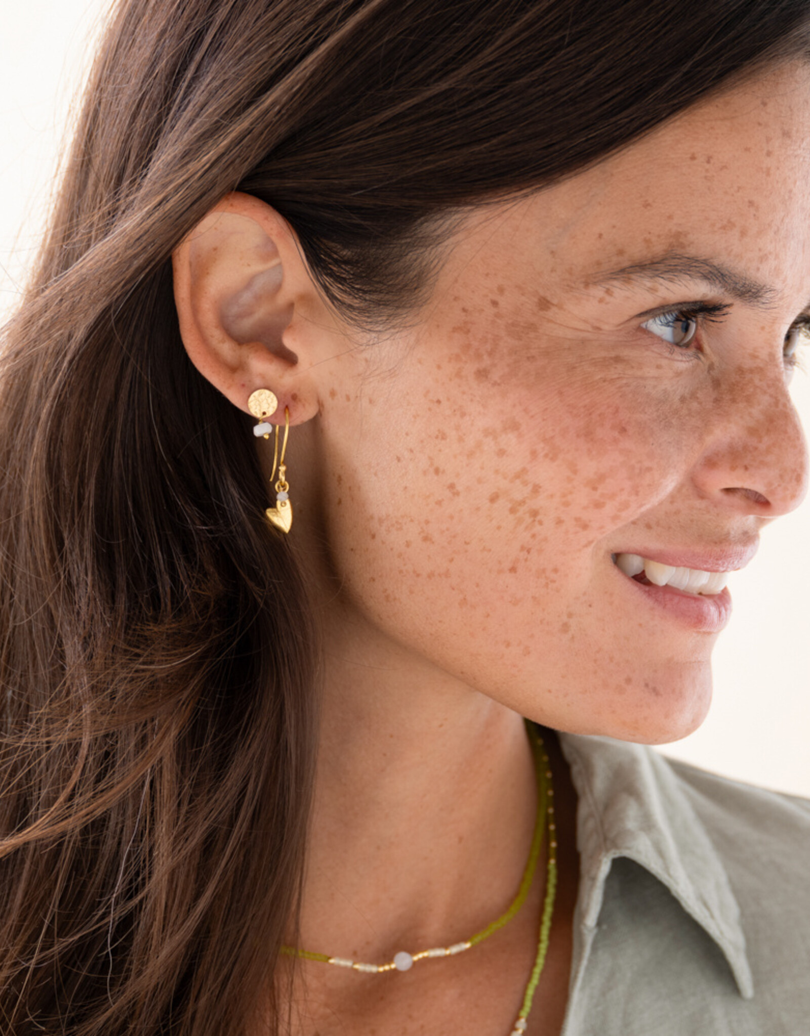 A Beautiful Story earrings 'Generous' heart - moonstone