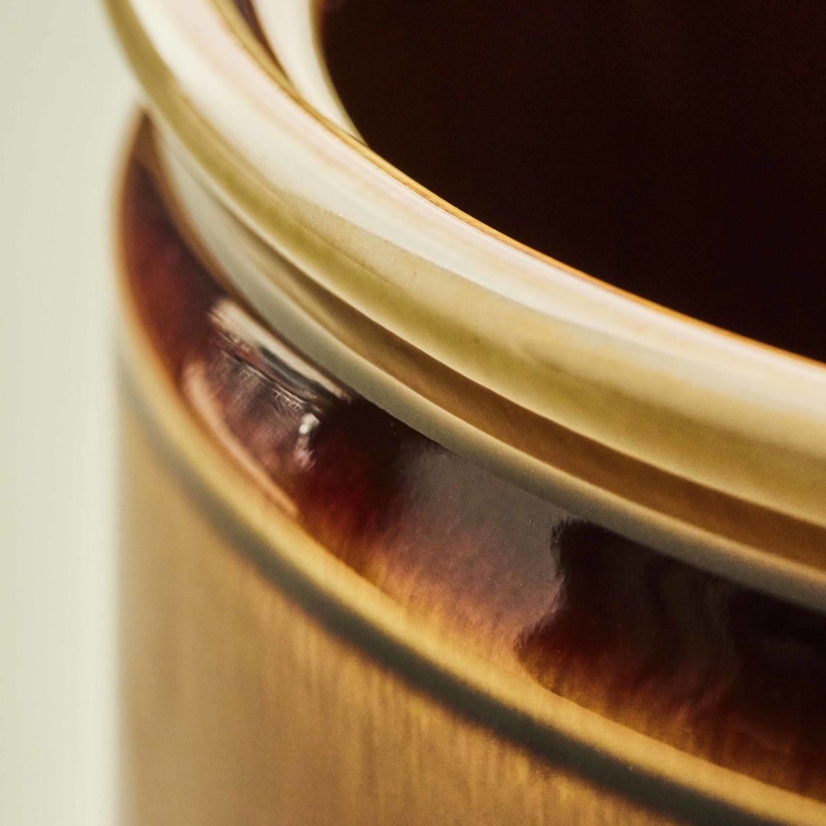 Nicolas Vahe pot 'Barn' - aardewerk