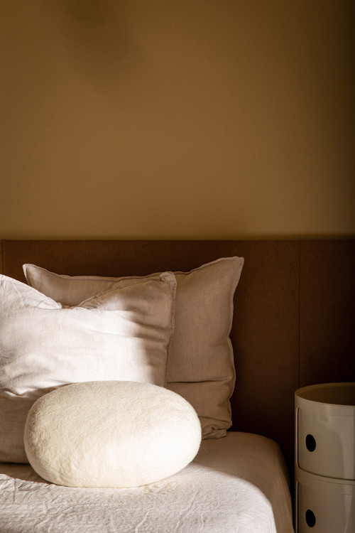 Mushkane pillow 'Chakati'  felt - natural