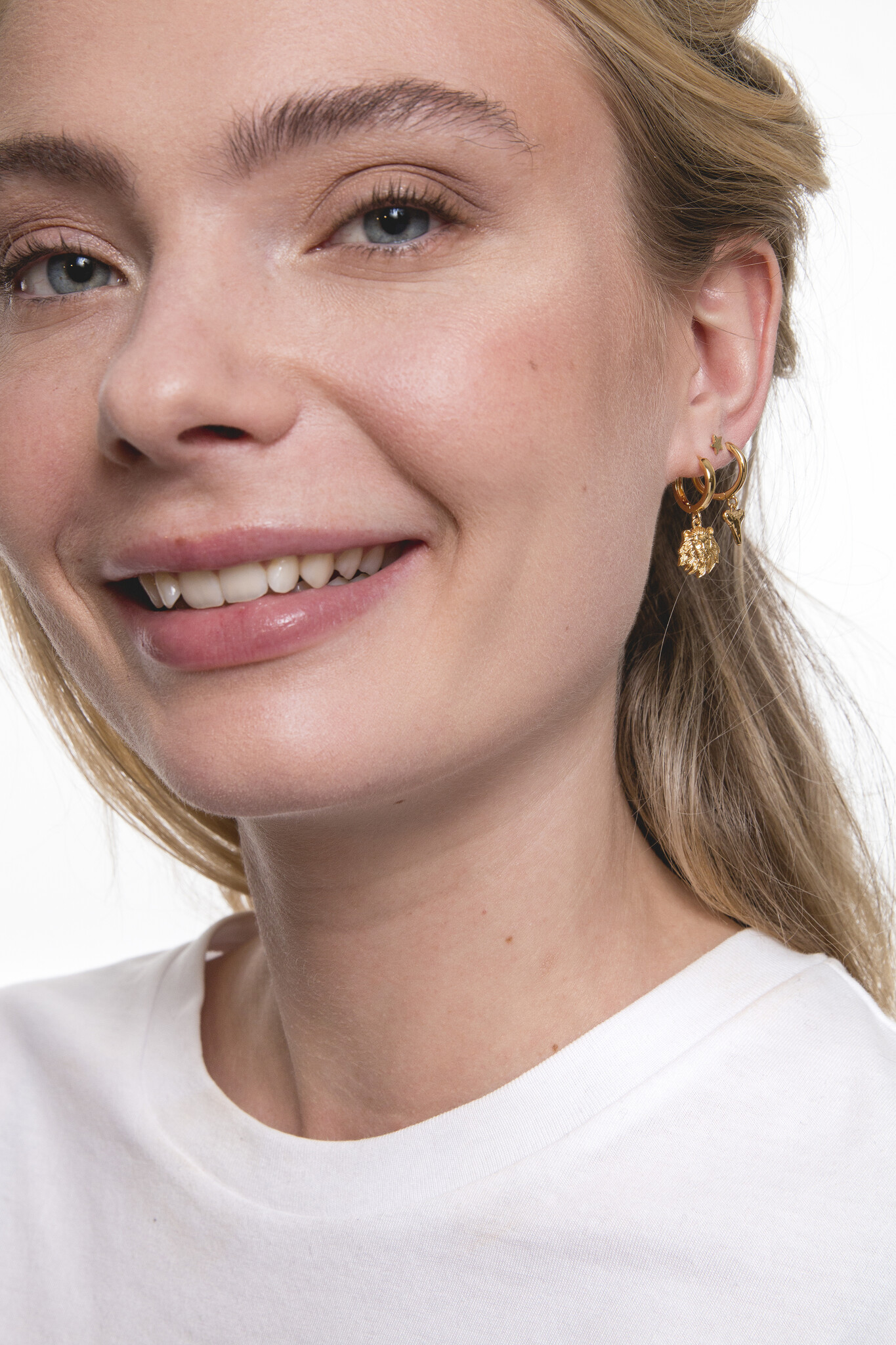 All the Luck in the World earring 'Wolf' - goldplated