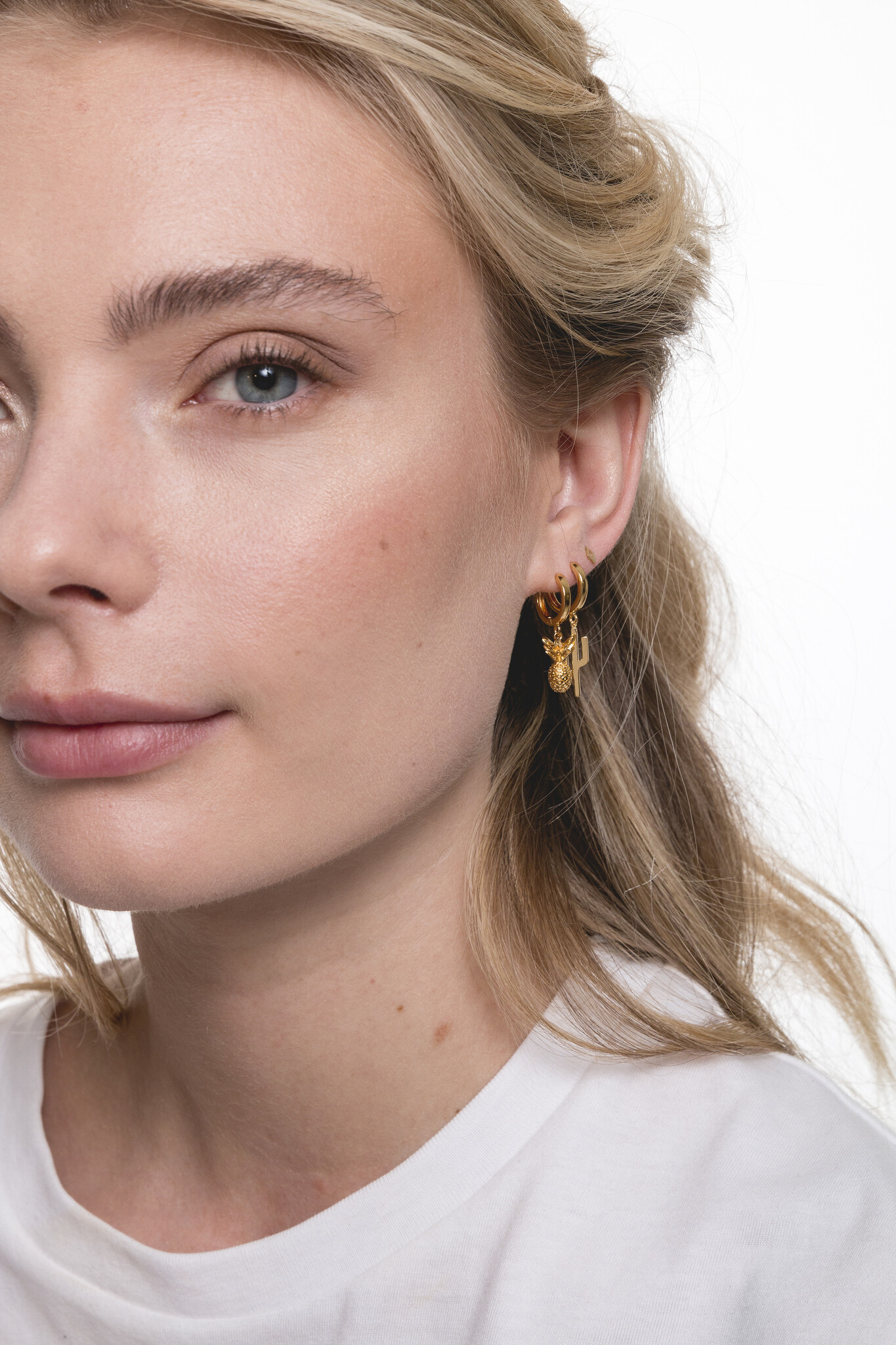 All the Luck in the World oorbel 'Pineapple' - goldplated