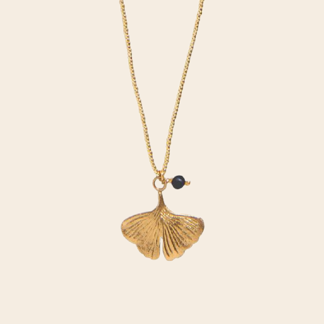 A Beautiful Story ketting 'Paradise' ginkgo -zwarte onyx goud