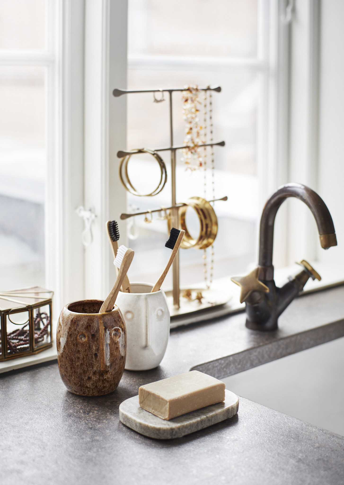 Madam Stoltz soapdish 'Perlato' - marble