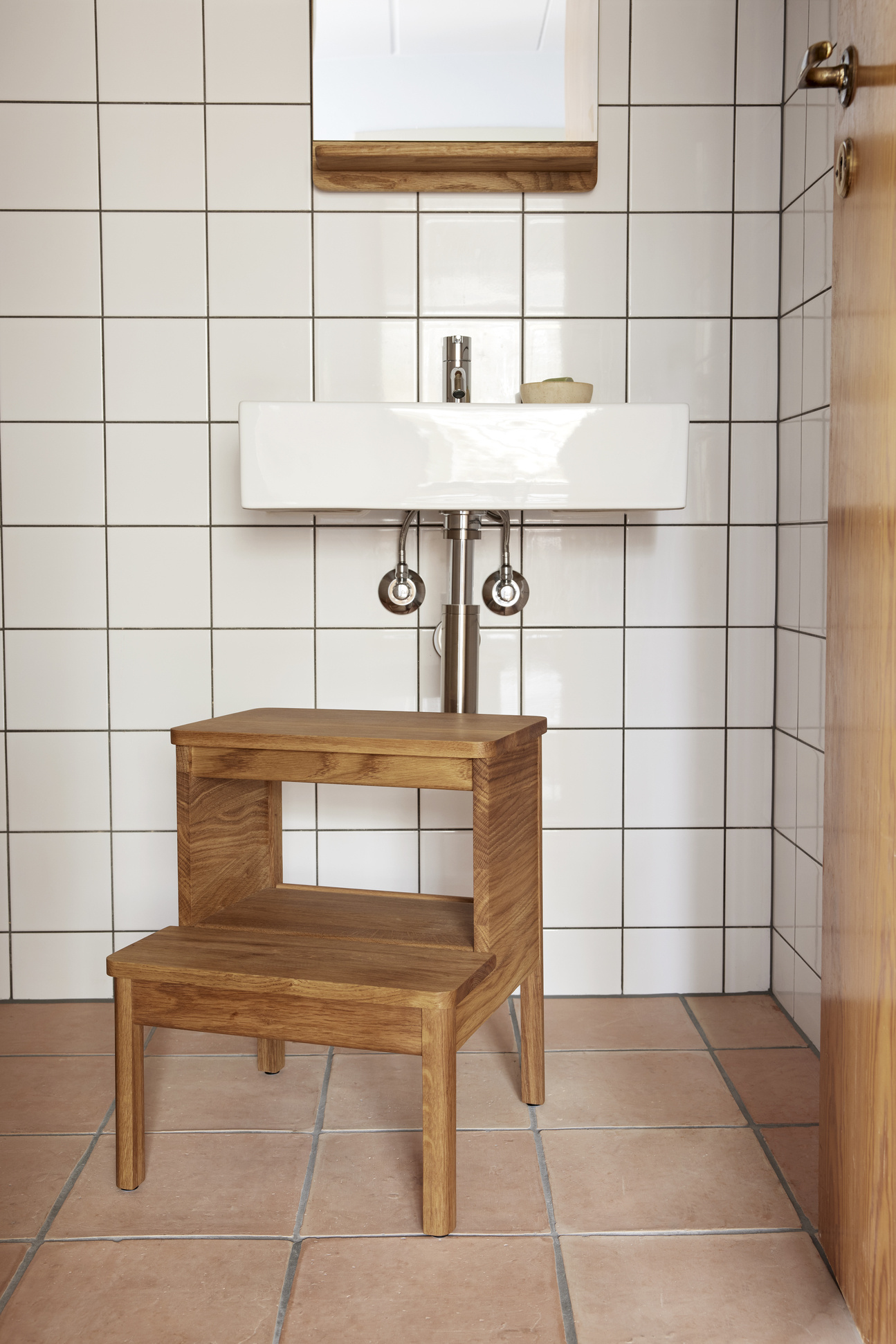 Form & Refine stepstool ‘A Line’ - oak