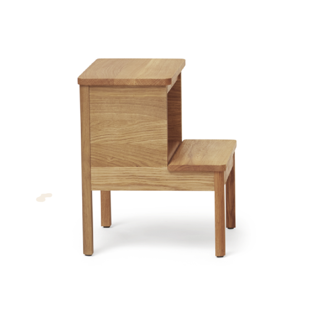 Form & Refine stepstool ‘A Line’ - oak