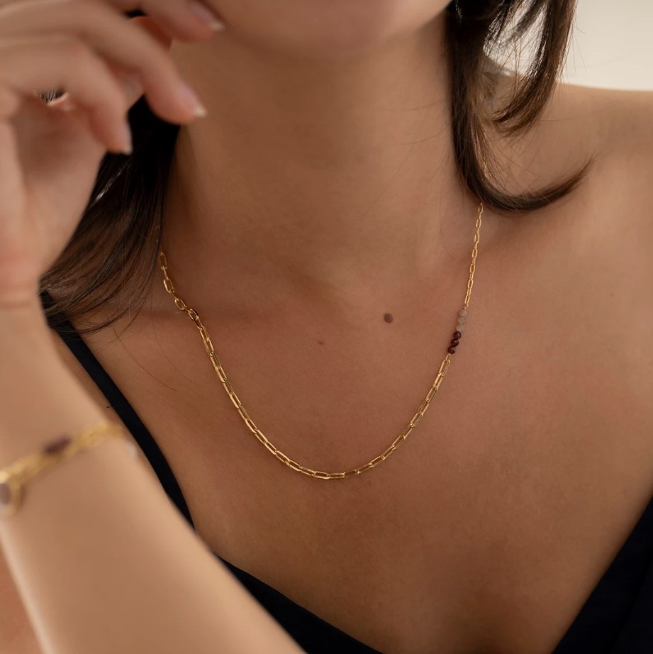 A Beautiful Story - Timeless ketting 'Encourage' peach - maansteen