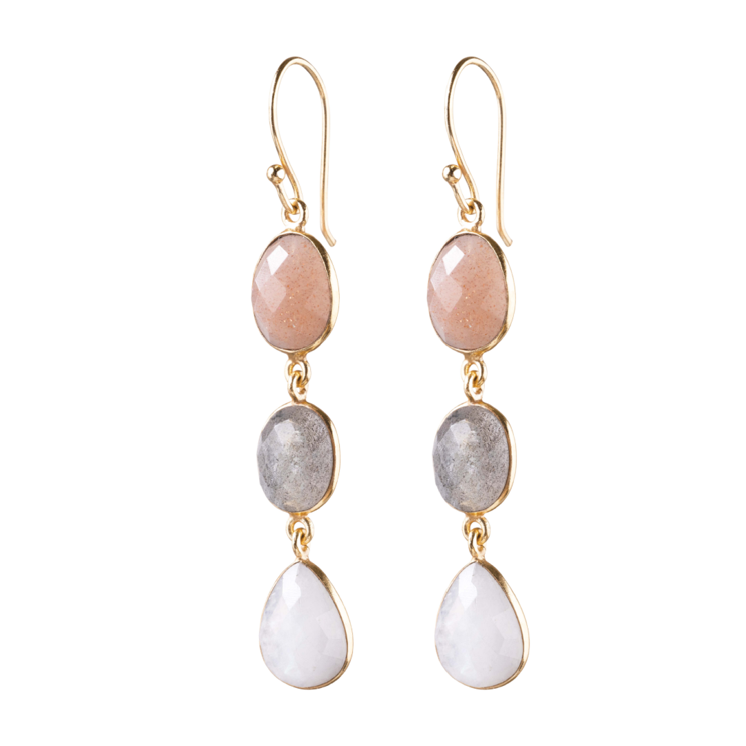 A Beautiful Story - Timeless oorbellen 'Granted' peach - maansteen / labradoriet