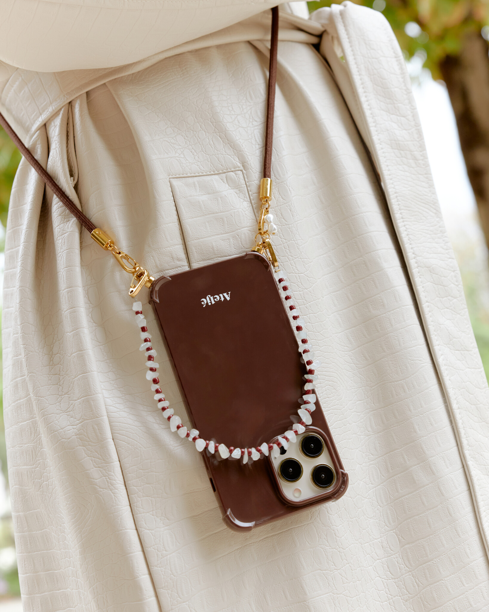 Ateljé iphone case - dark brown