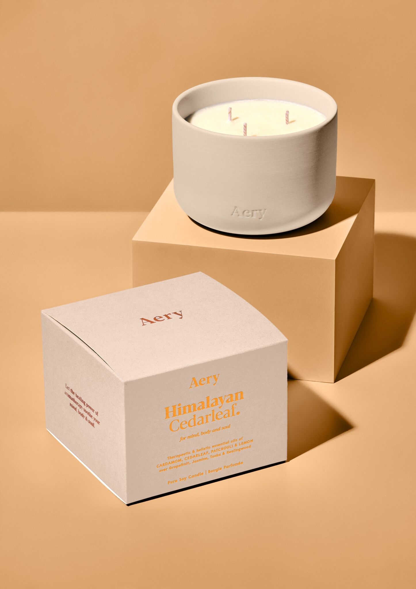 Aery living candle 'Himalayan Cedarleaf' XL
