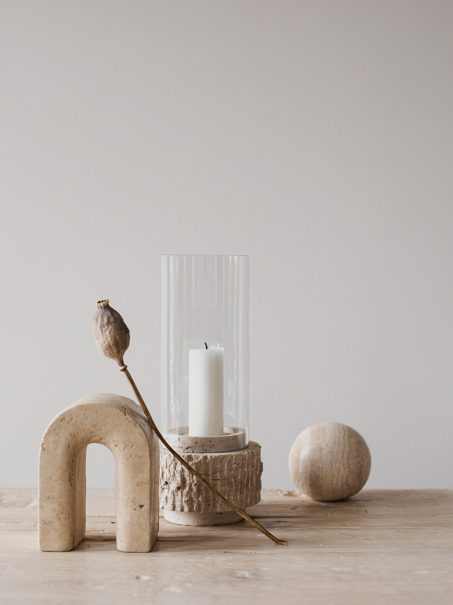 Tell me More object / bookend - travertin