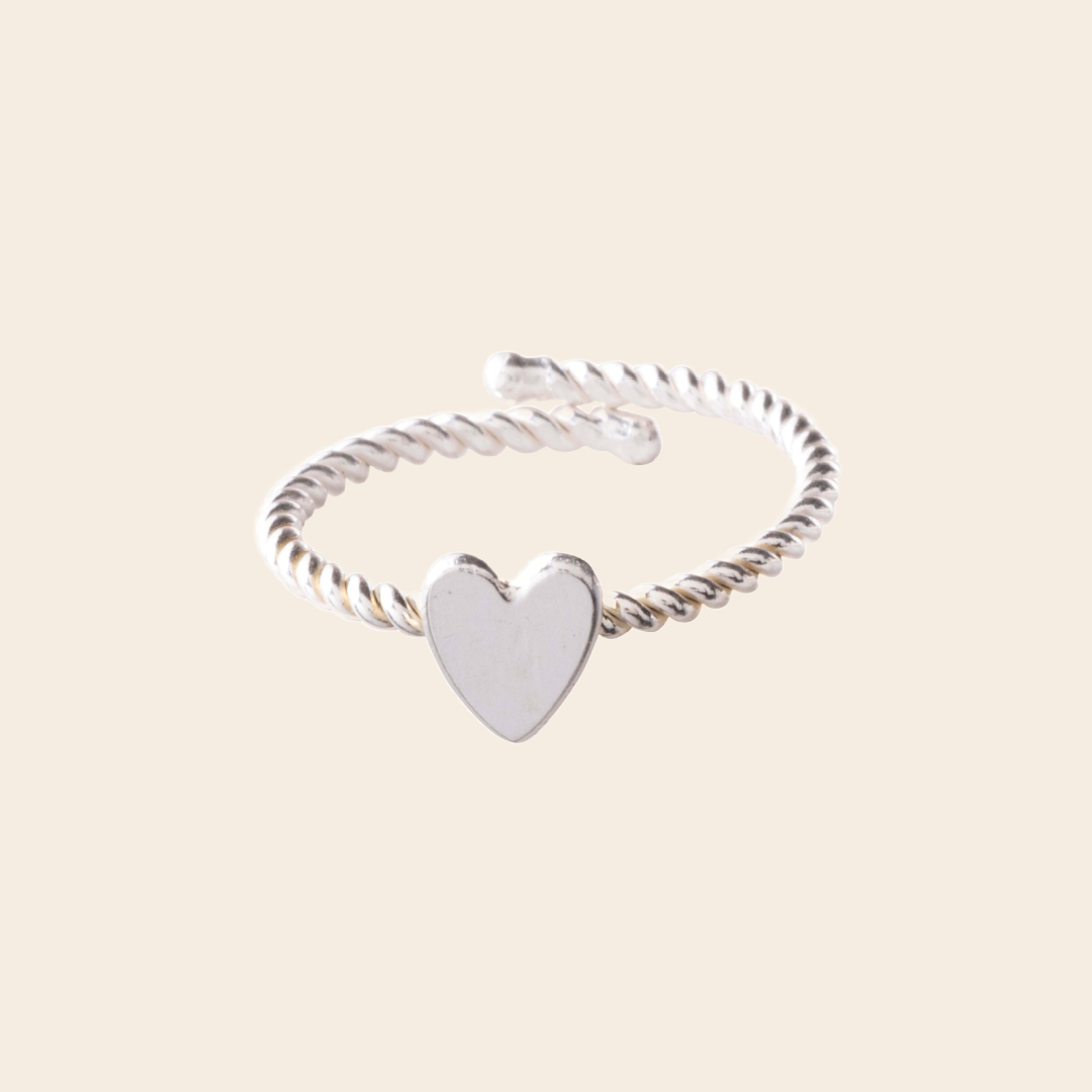 A Beautiful Story ring 'Honorable' - heart silver