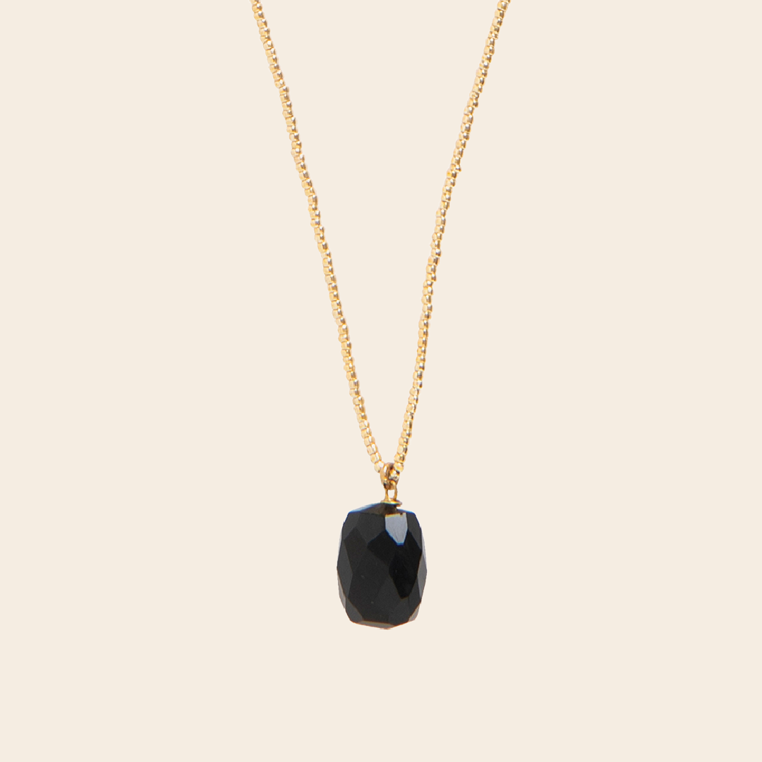 A Beautiful Story necklace 'Calm' - onyx