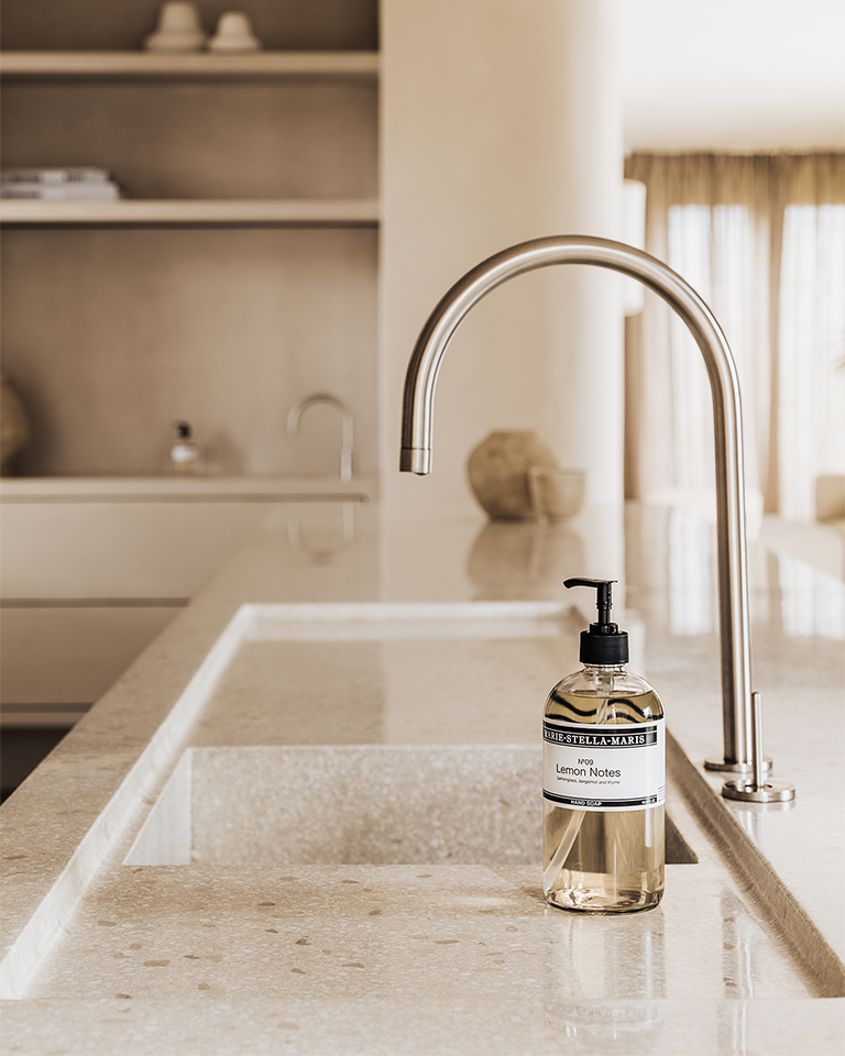 Marie-Stella-Maris handsoap No.09 'Lemon Notes'