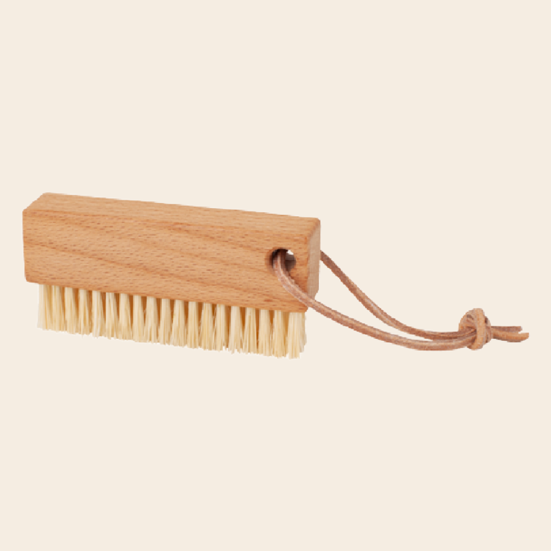 Redecker nail brush - beech wood