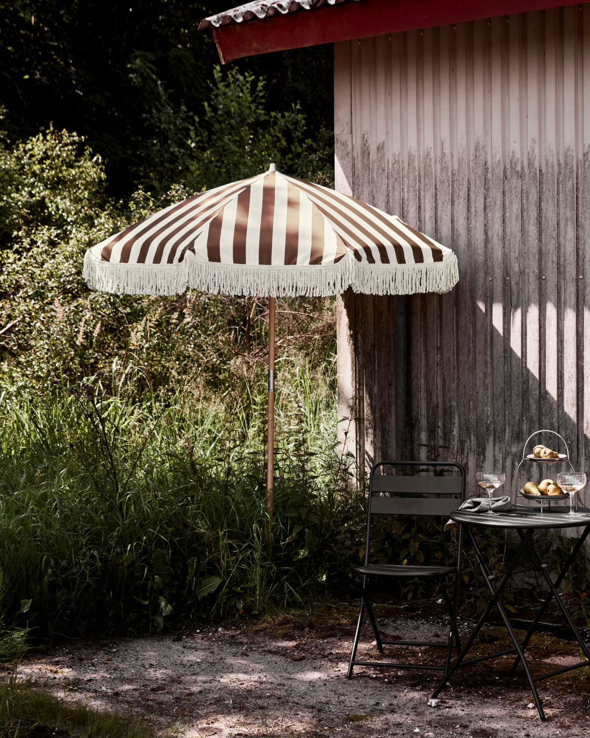 House Doctor garden umbrella 'Shade' - golden brown