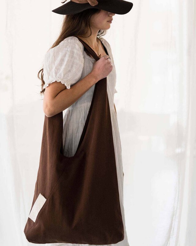TinTok triangle tas 'Tira' canvas - bruin