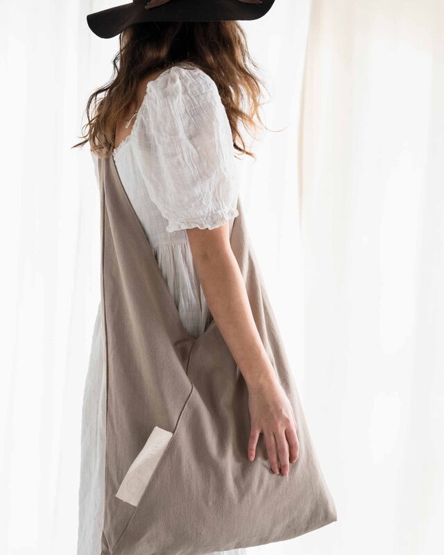 TinTok triangle tas 'Tira' canvas - mocha