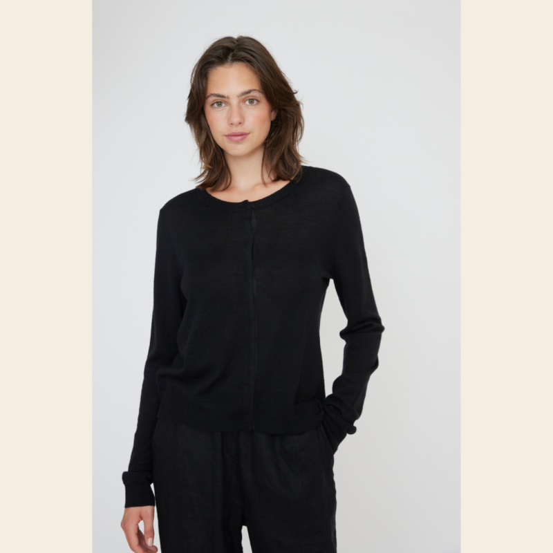 Six Ames cardigan 'Ulla' merinowool - black