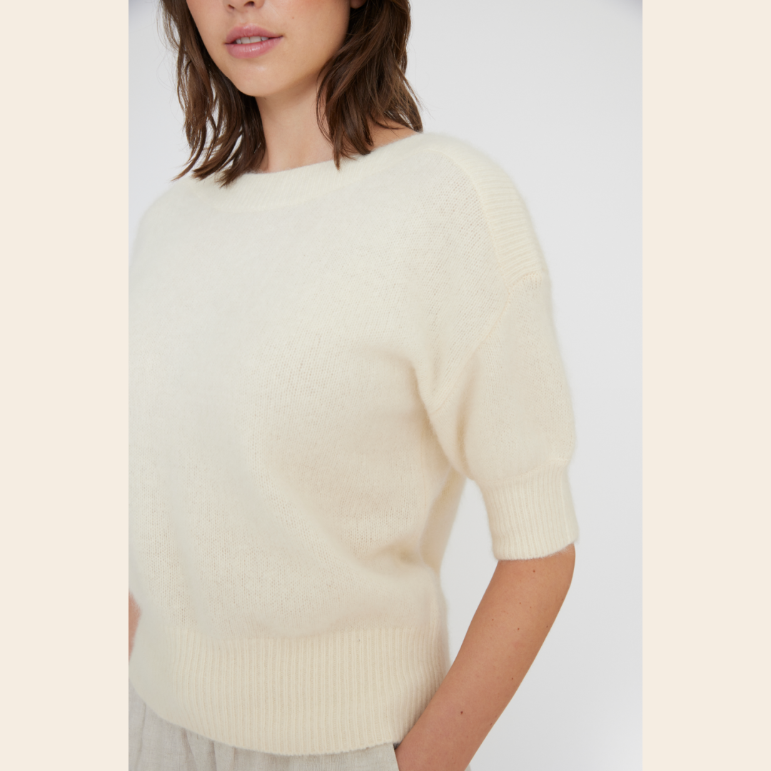 Six Ames short sleeve trui 'Moi' raccoon - off white