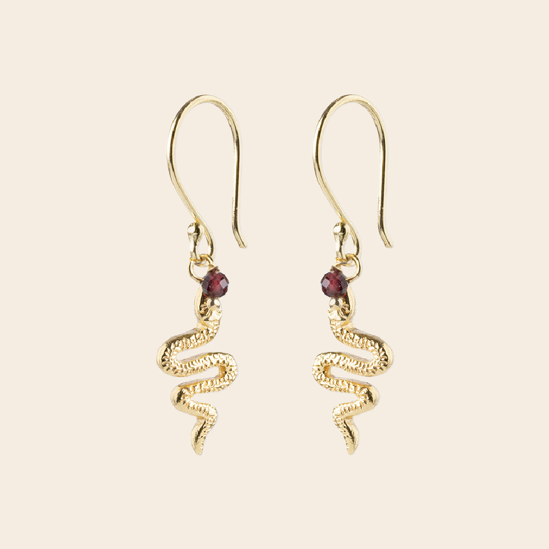 A Beautiful Story earrings 'Generous' snake - garnet