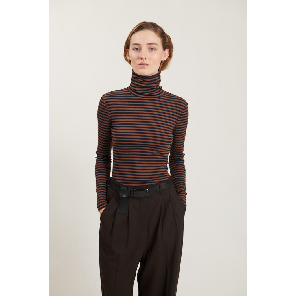 Basic Apparel high neck 'Ludmilla' cotton - carafe / black