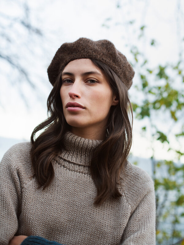 Serendipity beret  'Suri' rib alpaca - pine cone