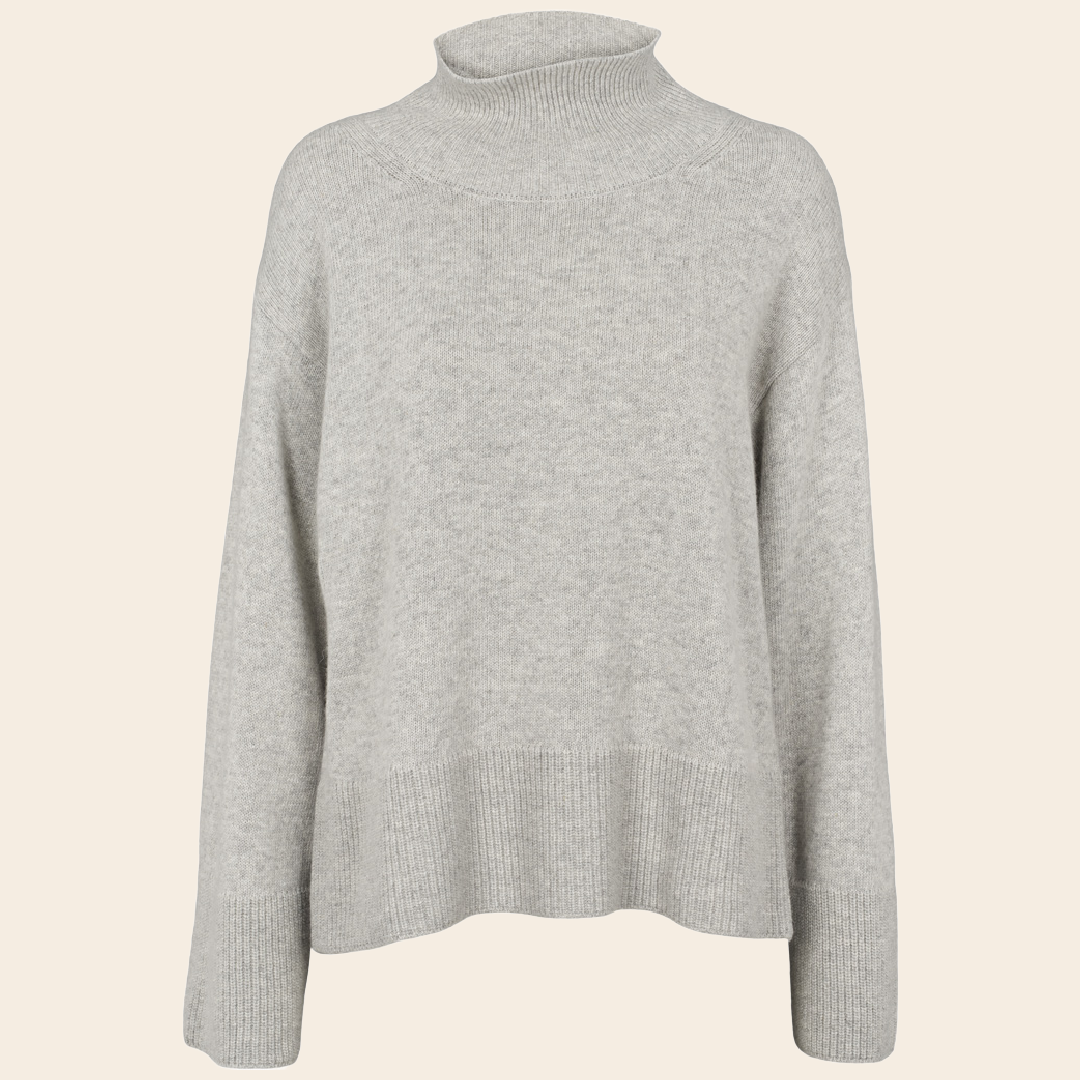 Basic Apparel t-neck 'Cady' - licht grijs