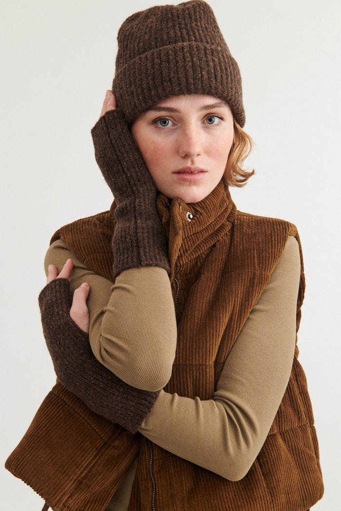 Basic Apparel bodywarmer 'Isa' katoen - desert palm