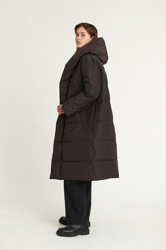 Basic Apparel jas 'tenna' - chocolade