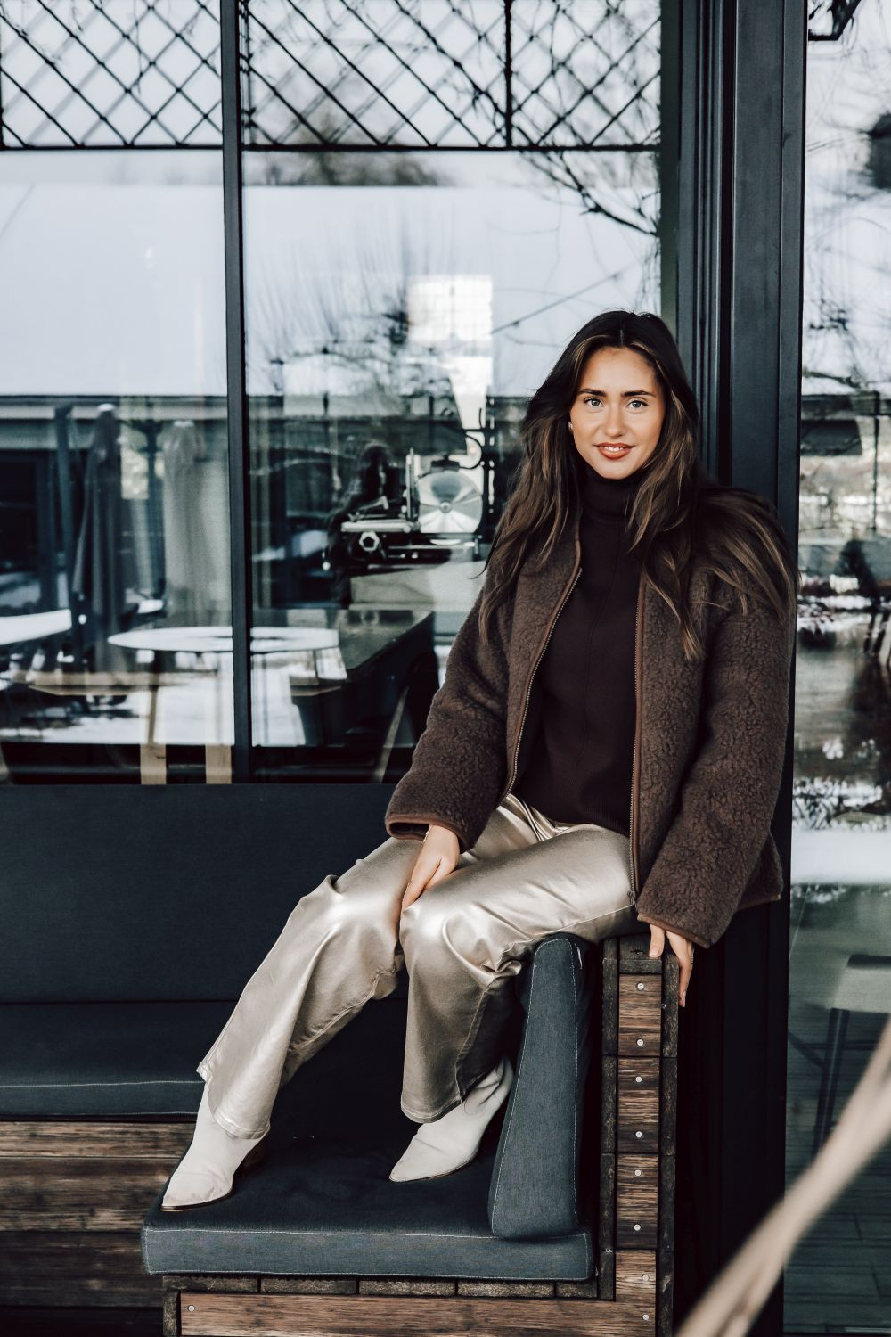 Alwero vest 'Koru' wol - choco martini