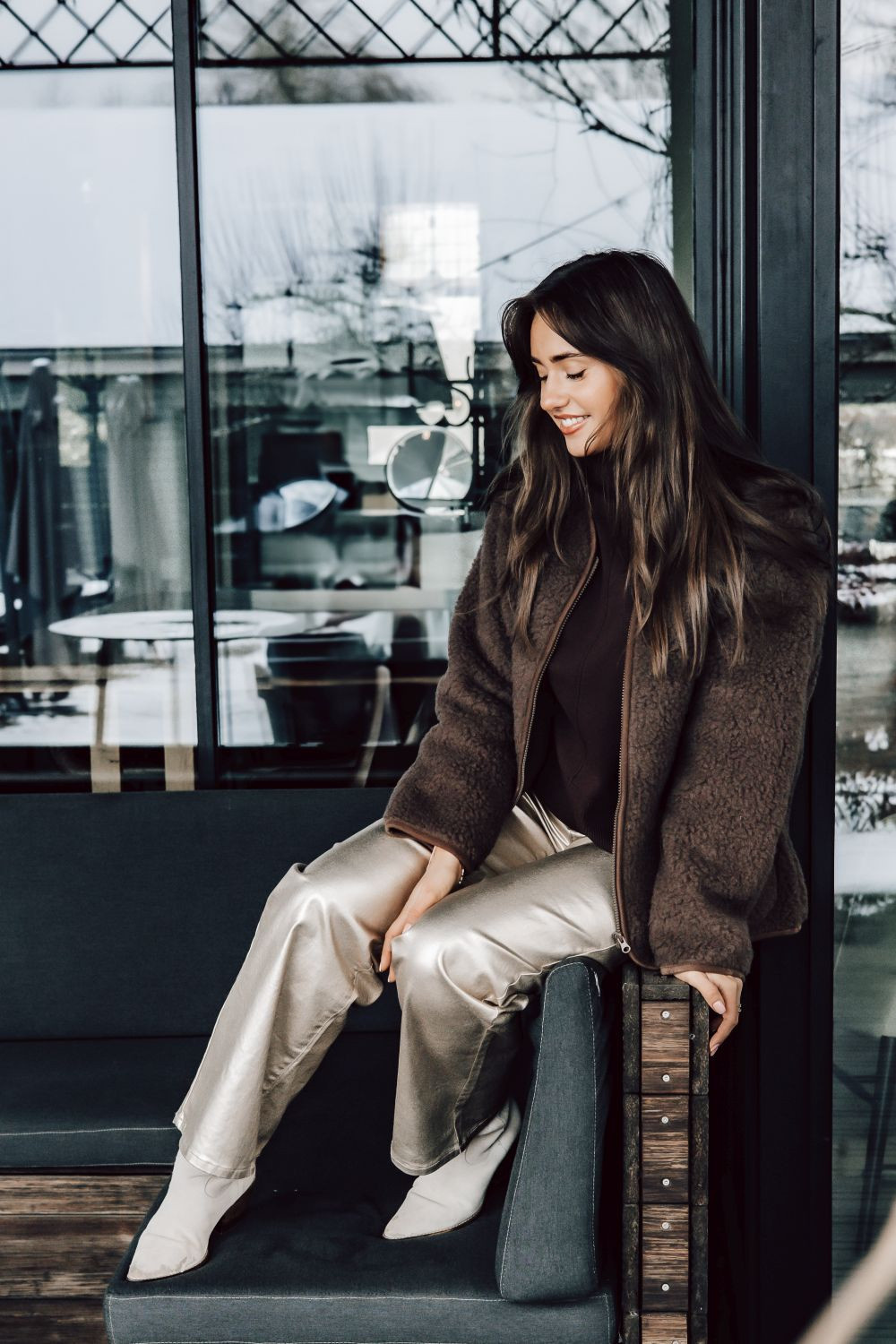 Alwero vest 'Koru' wol - choco martini