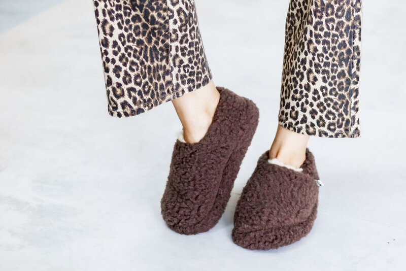 Alwero slippers 'Siberian' wool - choco