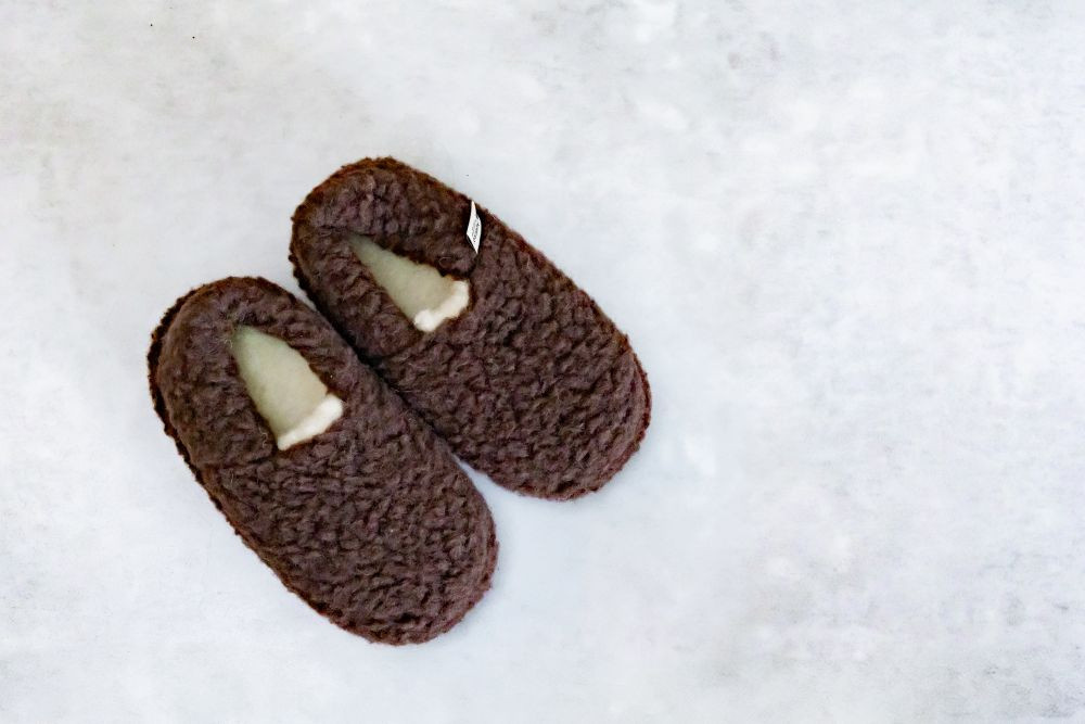 Alwero sloffen 'Siberian' wol - choco