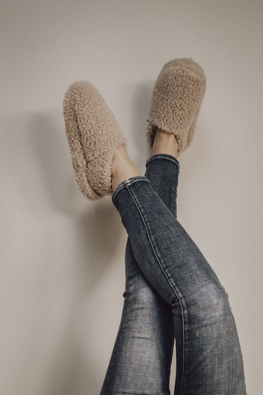 Alwero slippers 'Siberian' wool - beige