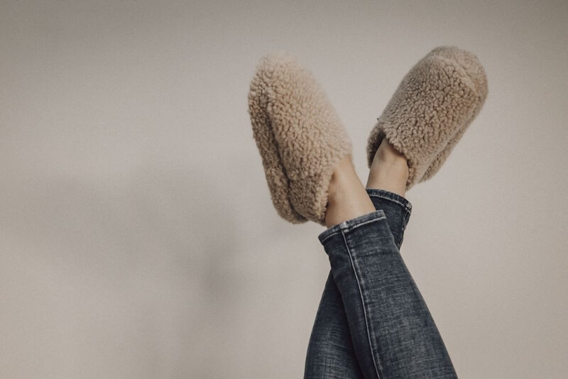 Alwero slippers 'Siberian' wool - beige
