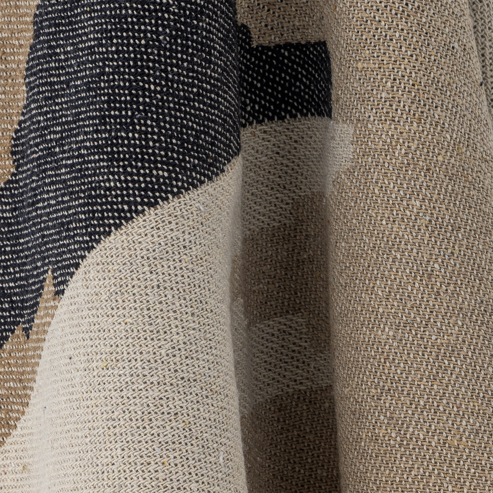 Bloomingville plaid 'Maji' 160 x 130cm - recycled katoen