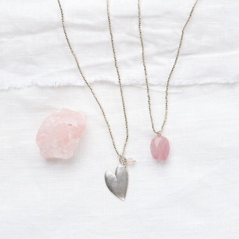 A Beautiful Story ketting 'Calm' - rozenkwarts zilver