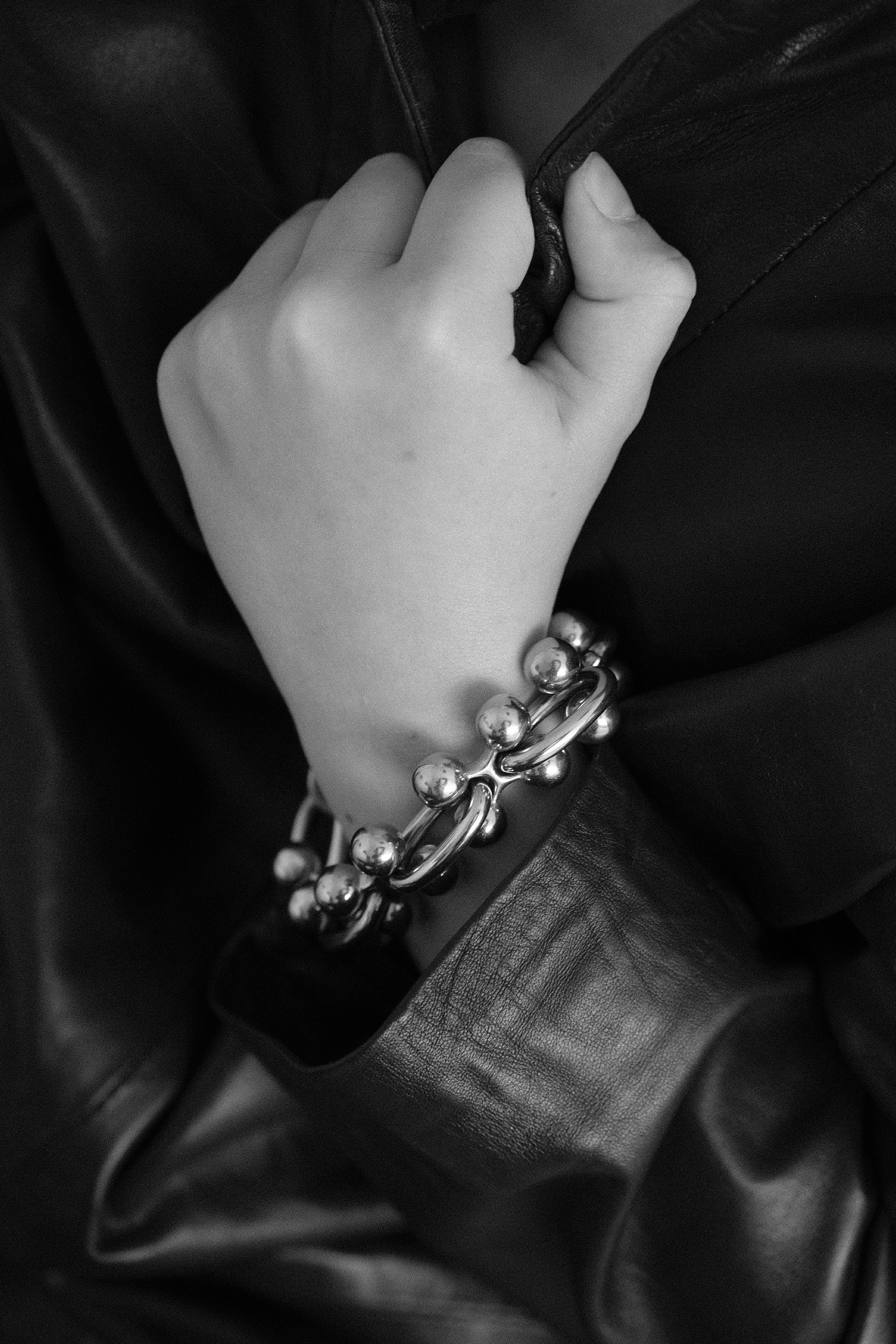 Bandhu armband 'Molecule' - rvs