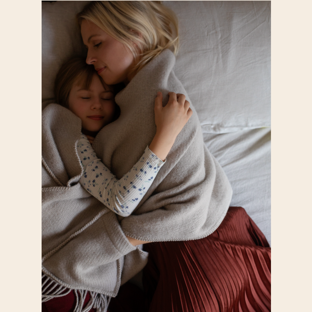 Lapuan Kankurit pocket shawl 'Uni' wool - beige