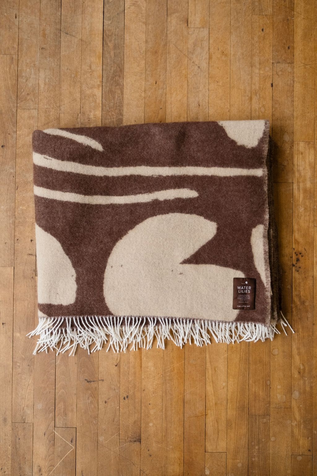 Fine Little Day deken 'Waterlilies' wol - bruin