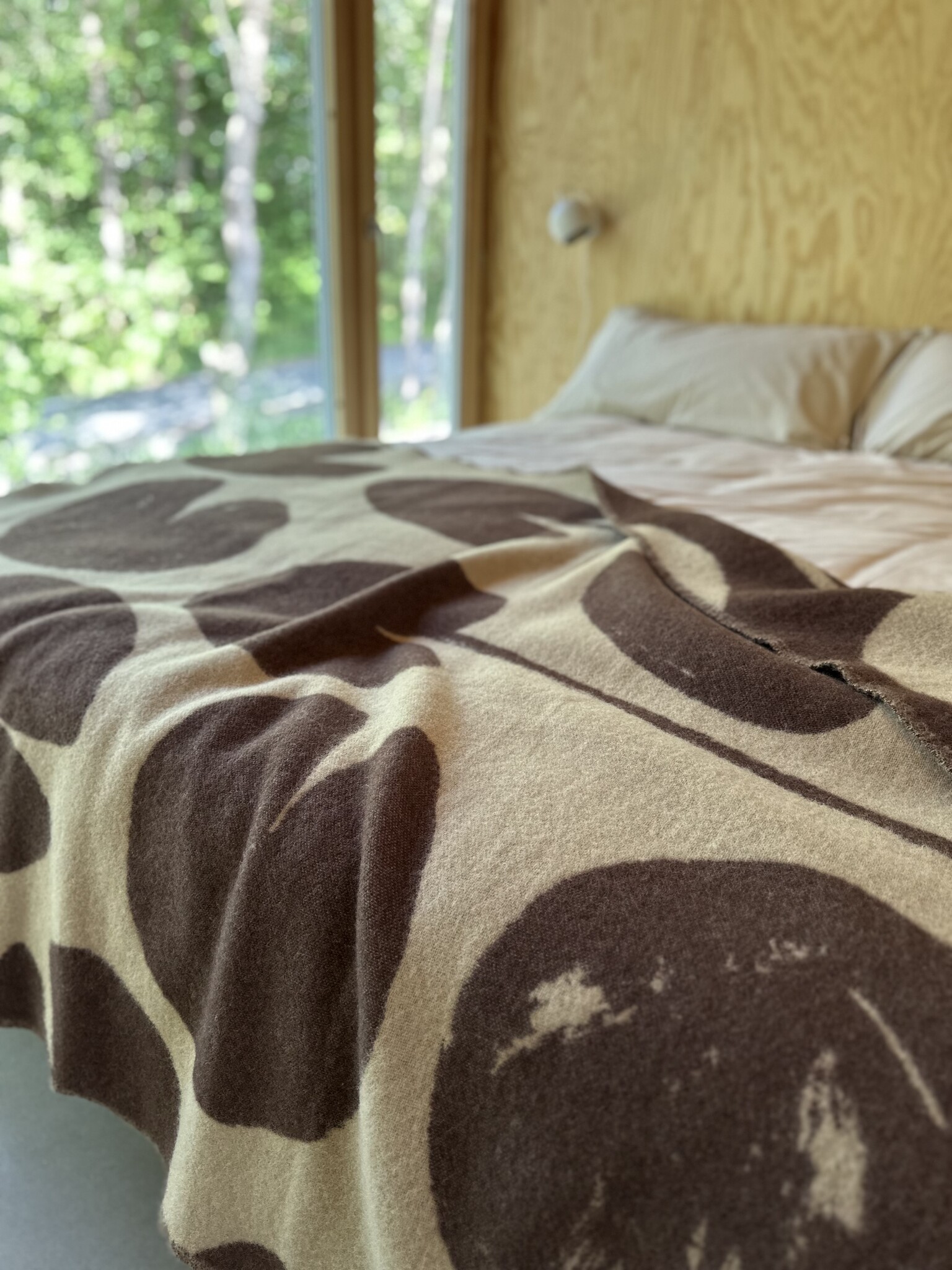 Fine Little Day deken 'Waterlilies' wol - bruin