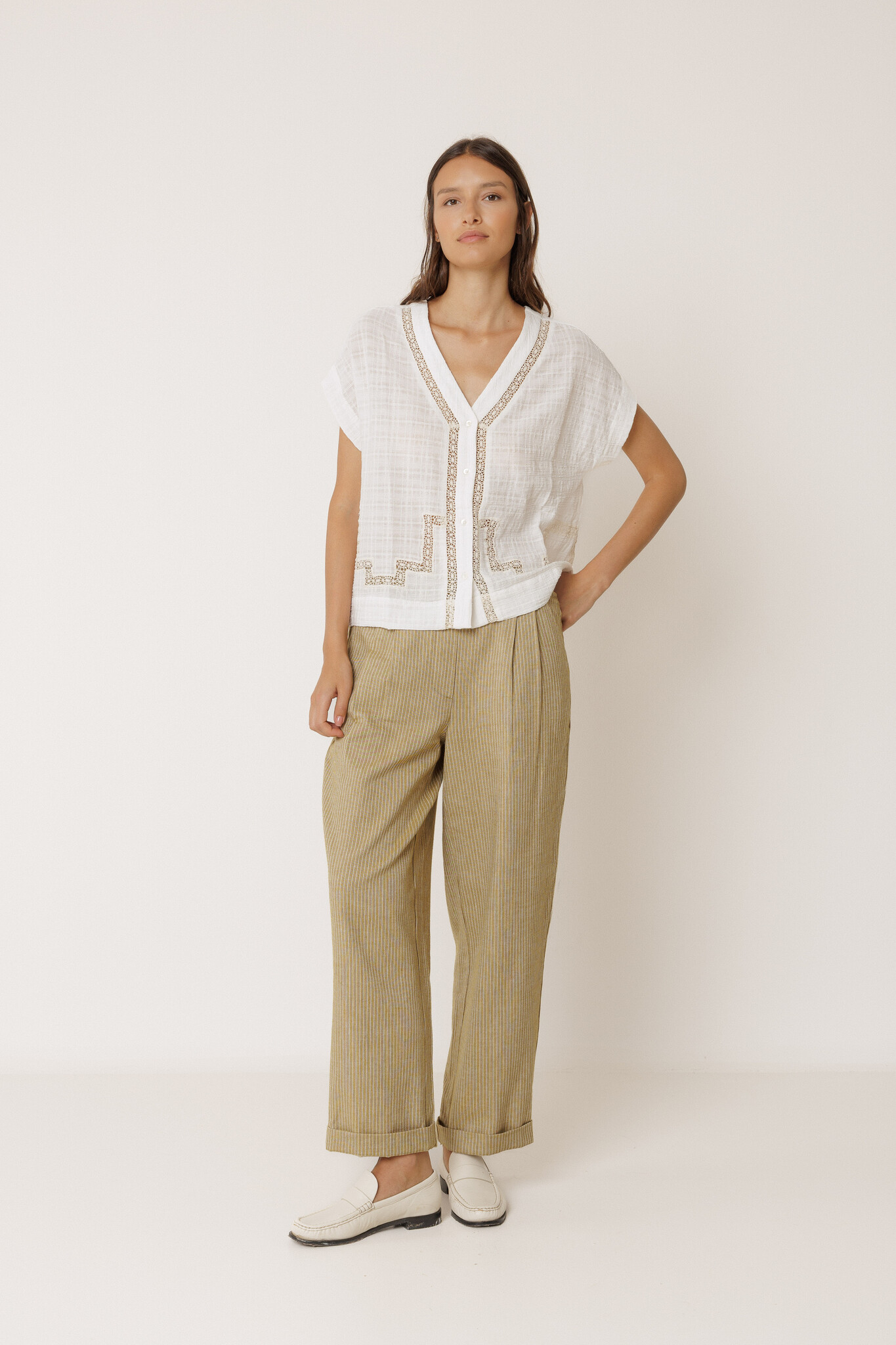 Indi & Cold blouse 'Lace' katoen - ecru