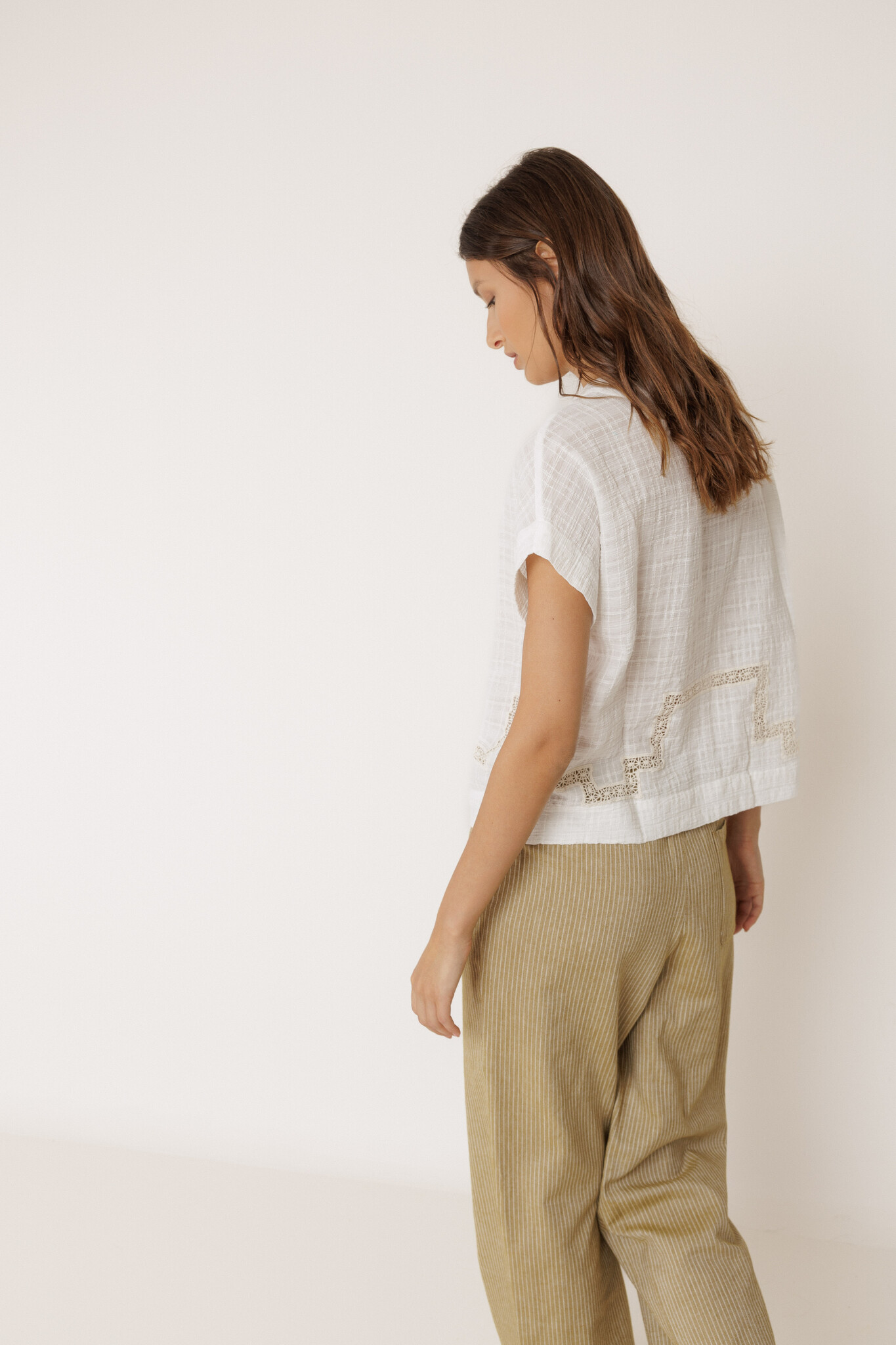 Indi & Cold blouse 'Lace' katoen - ecru