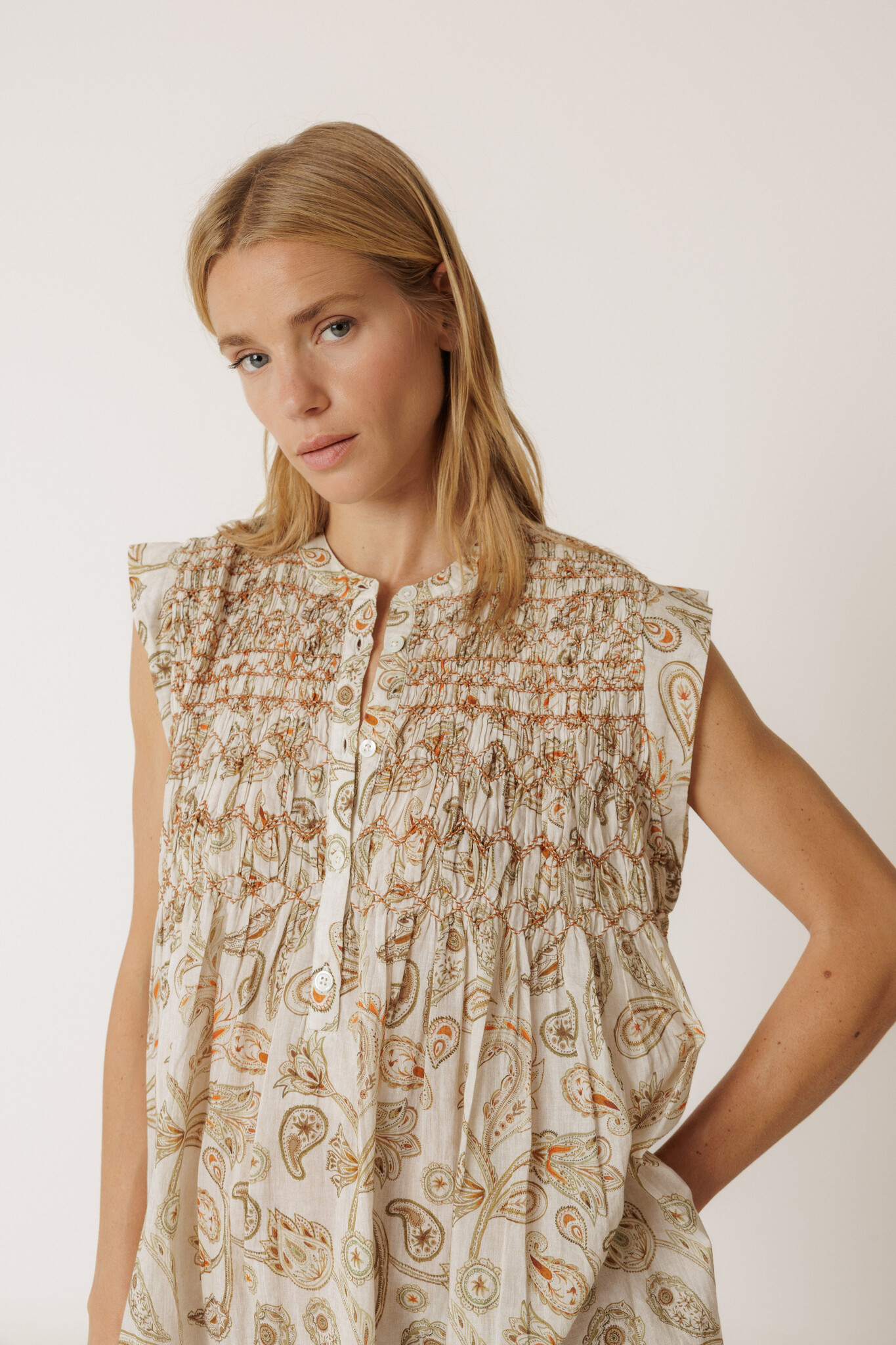 Indi & Cold jurk 'Ruffle' katoen - ecru