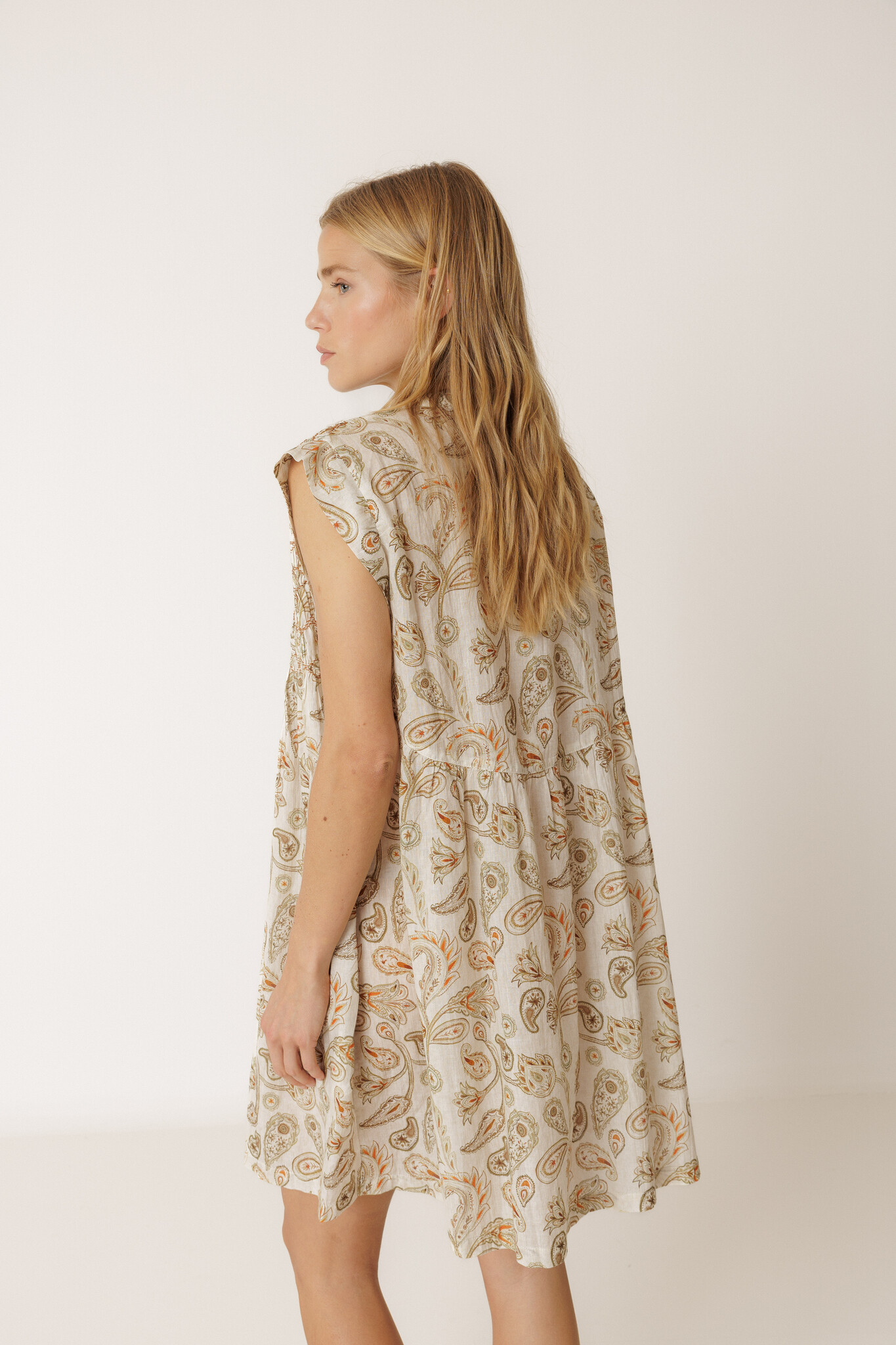 Indi & Cold jurk 'Ruffle' katoen - ecru